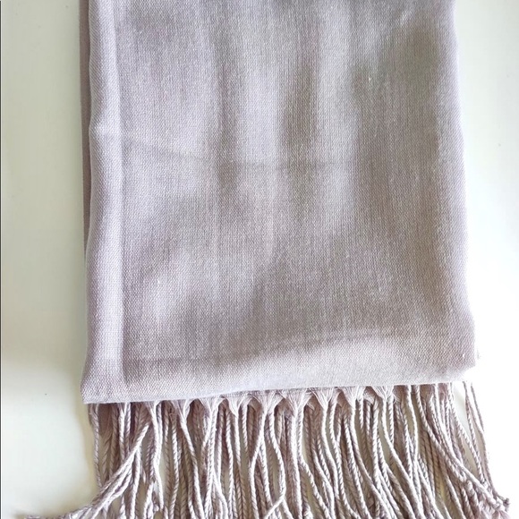 🌸2 for one🌸Soft lilac scarf - Picture 2 of 10